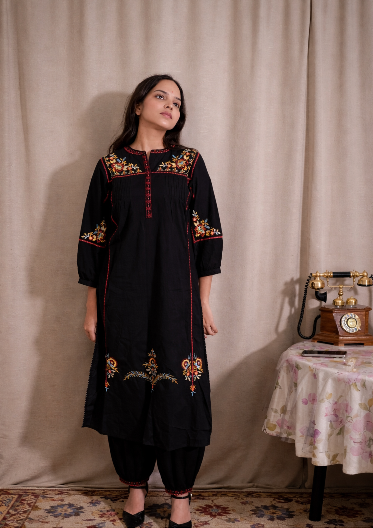 Noore Kurti Pant Set